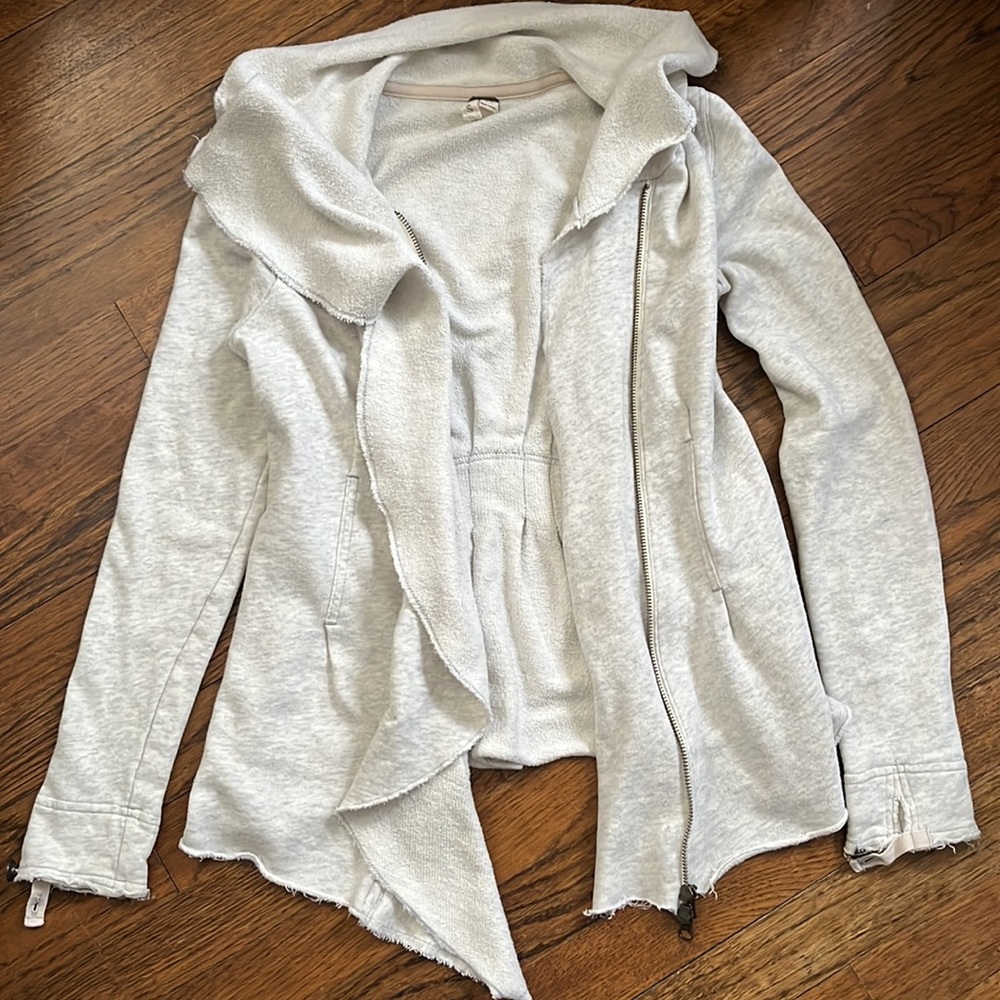 Free People waterfall style gray zip up cardigan size Small